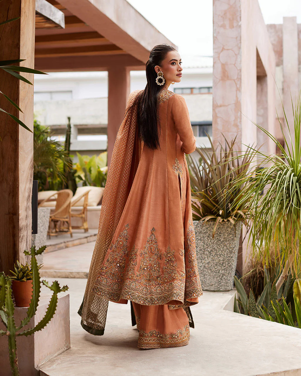 Faiza Saqlain - Dalisay