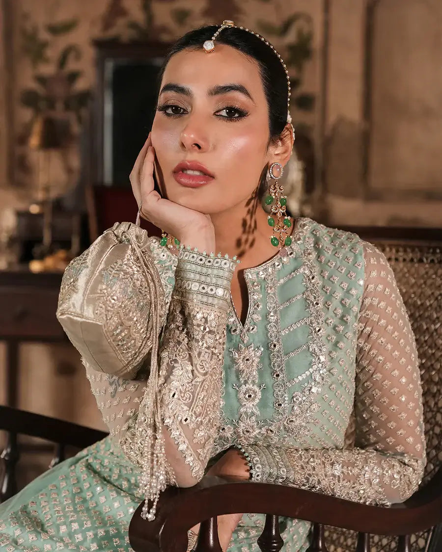 Faiza Saqlain - Valari
