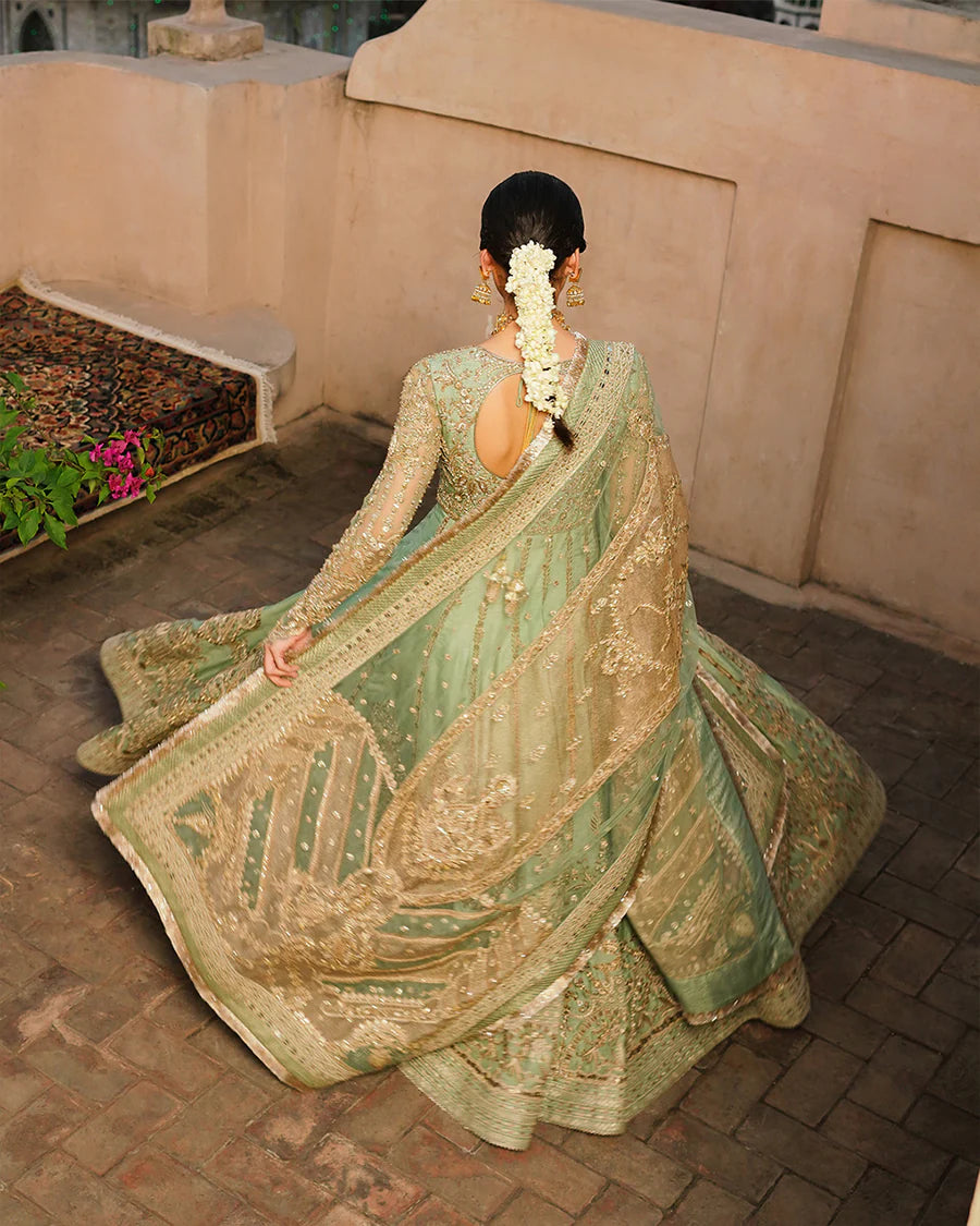 Faiza Saqlain - Adana
