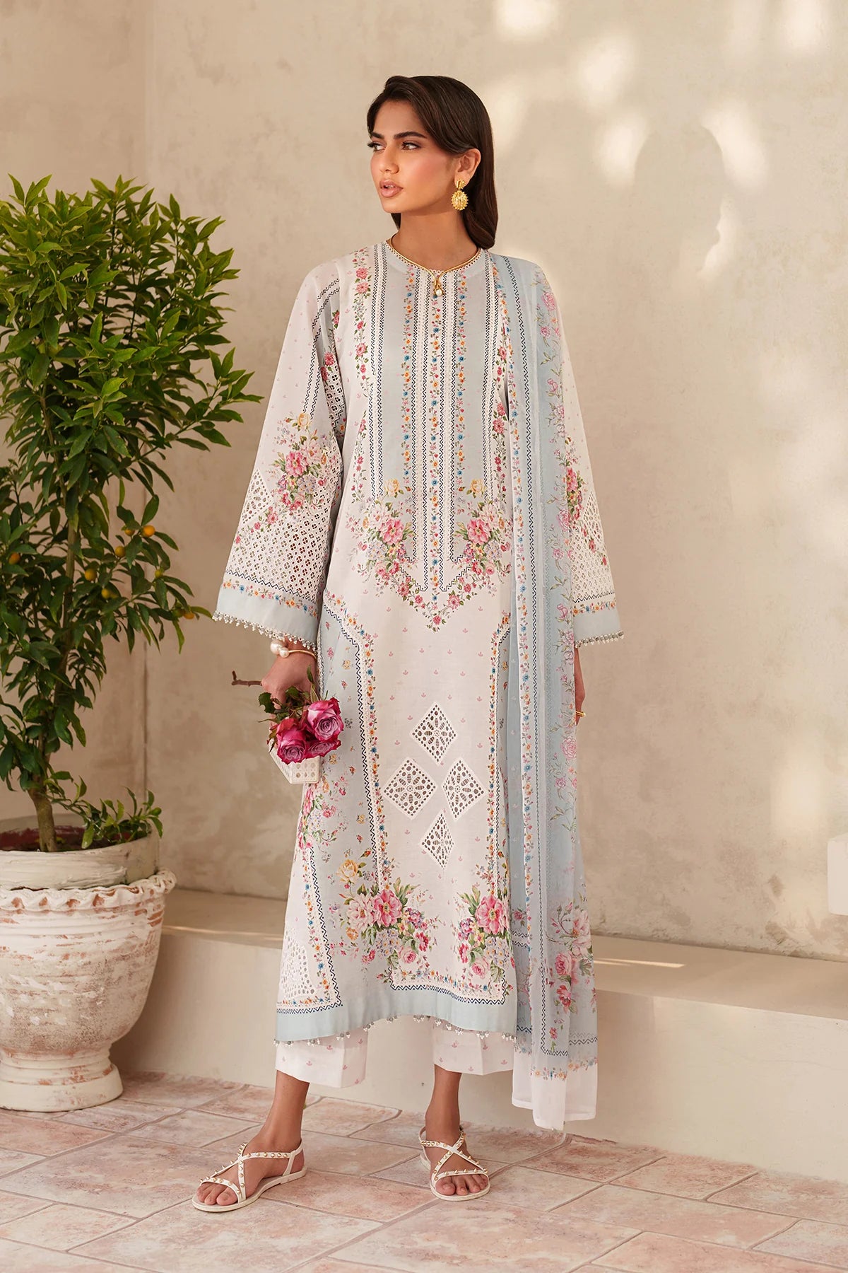 Baroque - EMBROIDERED LAWN UF-4402 - Mirha Collections