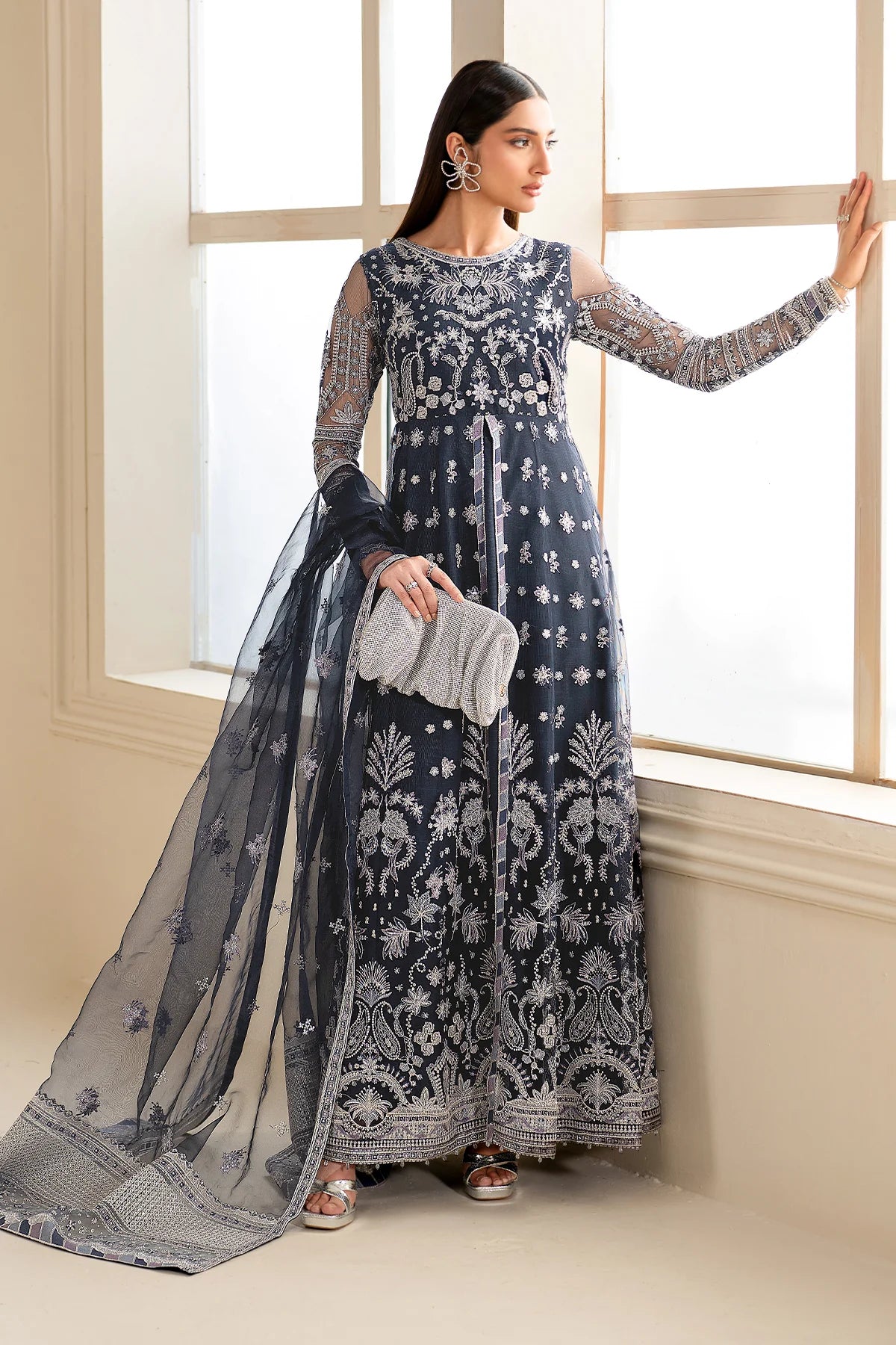 Baroque - EMBROIDERED NET UF-621