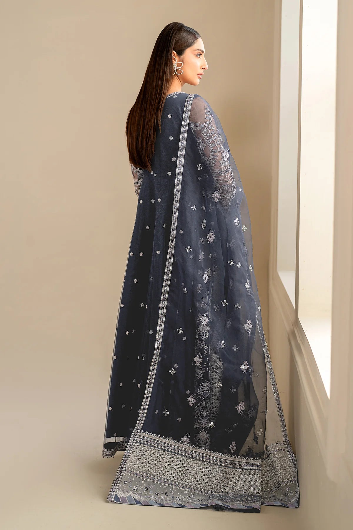 Baroque - EMBROIDERED NET UF-621