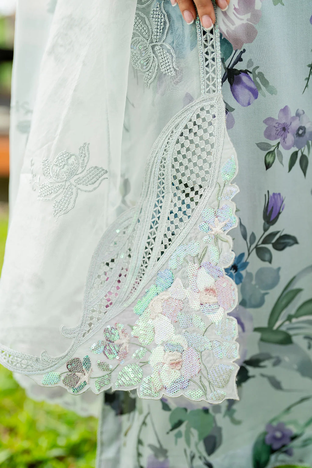 Baroque - EMBROIDERED LAWN UF-4268 - Mirha Collections