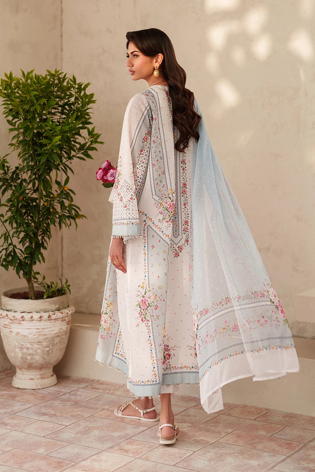 Baroque - EMBROIDERED LAWN UF-4402 - Mirha Collections