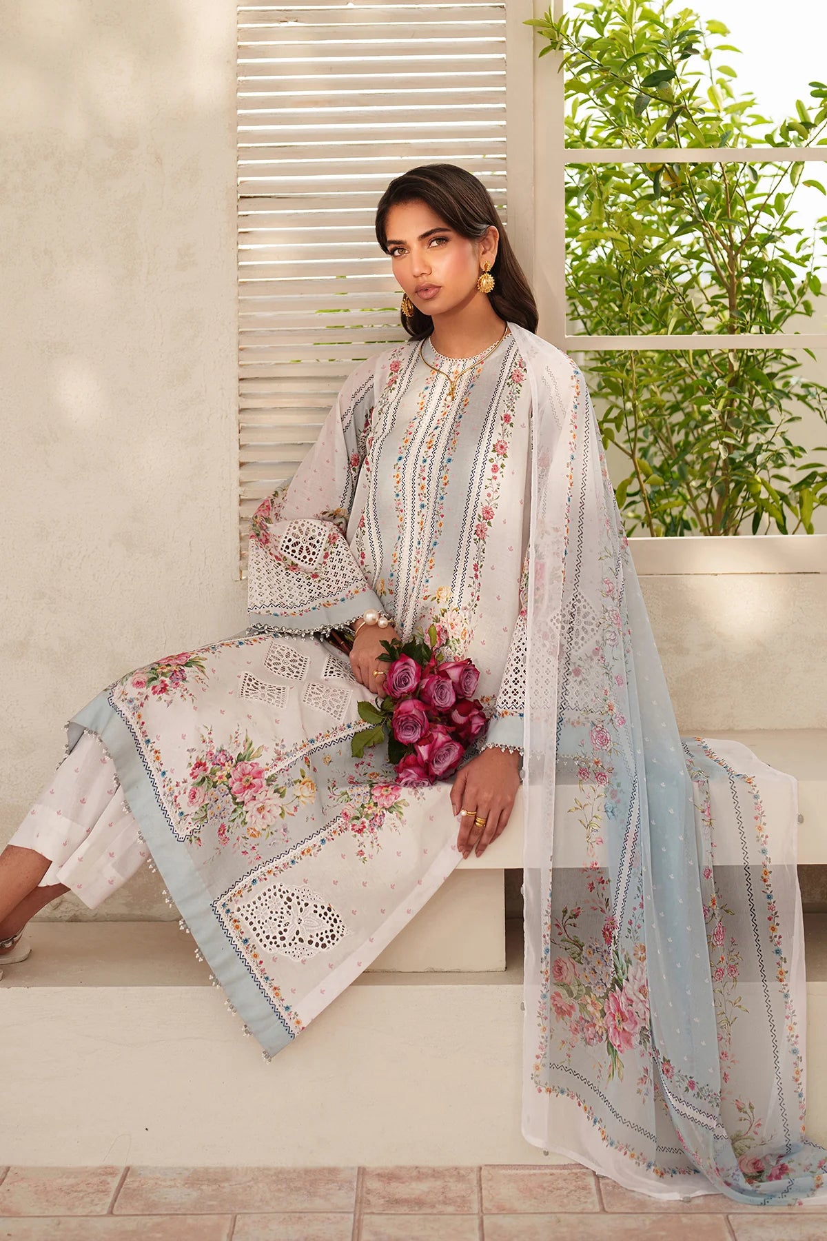 Baroque - EMBROIDERED LAWN UF-4402 - Mirha Collections