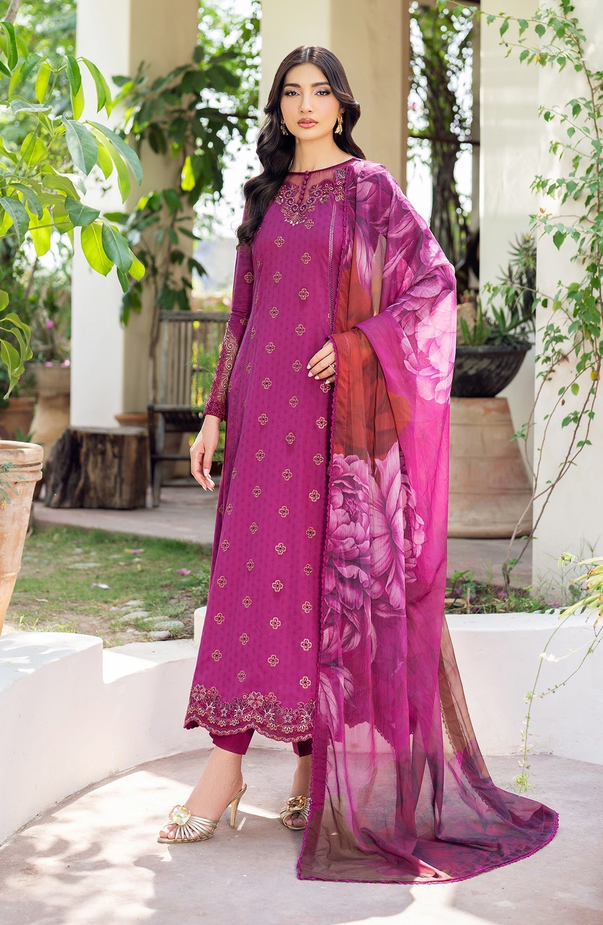 Zarif | Nura Textured Lawn 25 | MEHMAL