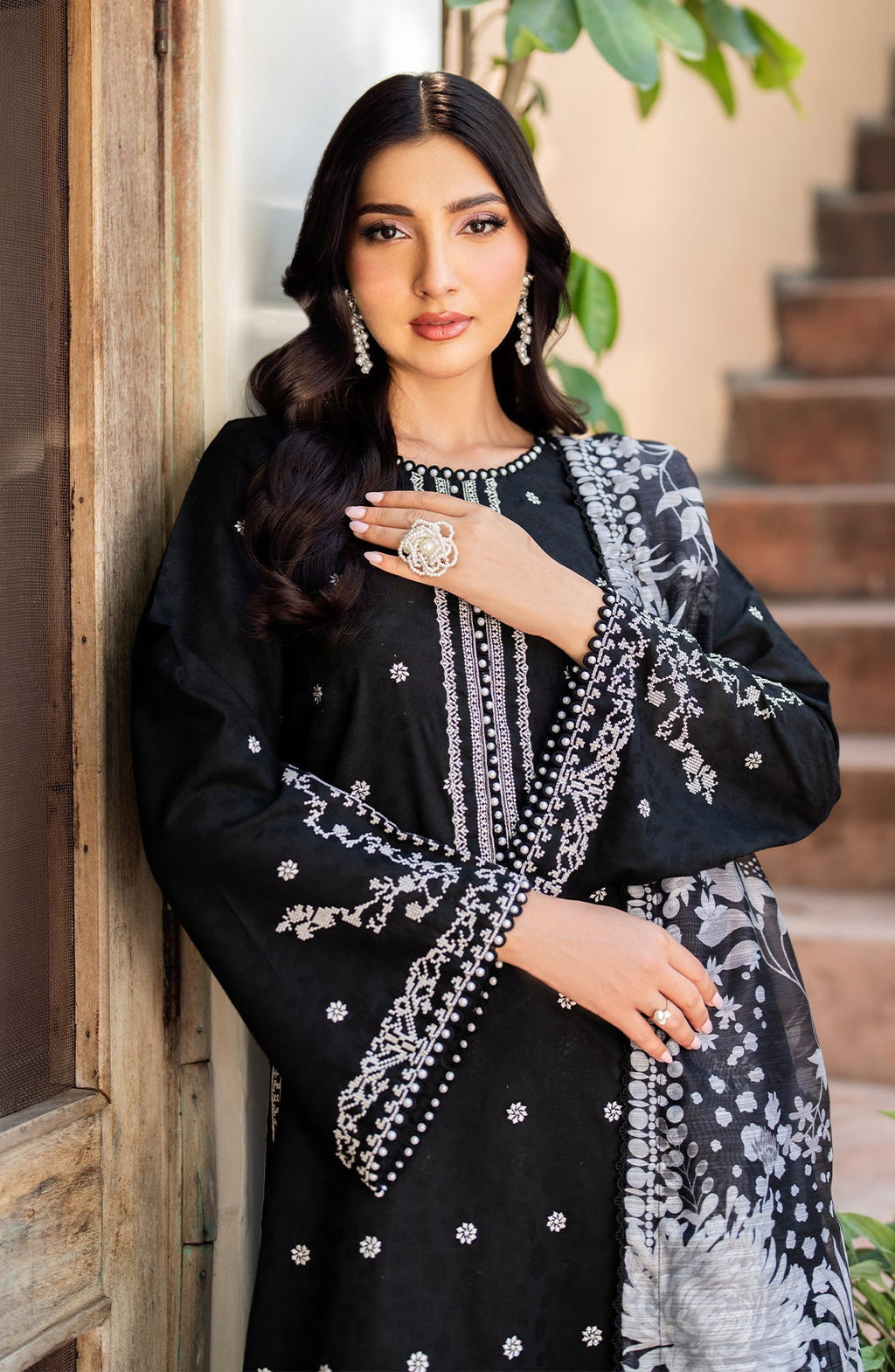 Zarif | Nura Textured Lawn 25 |  MILHA