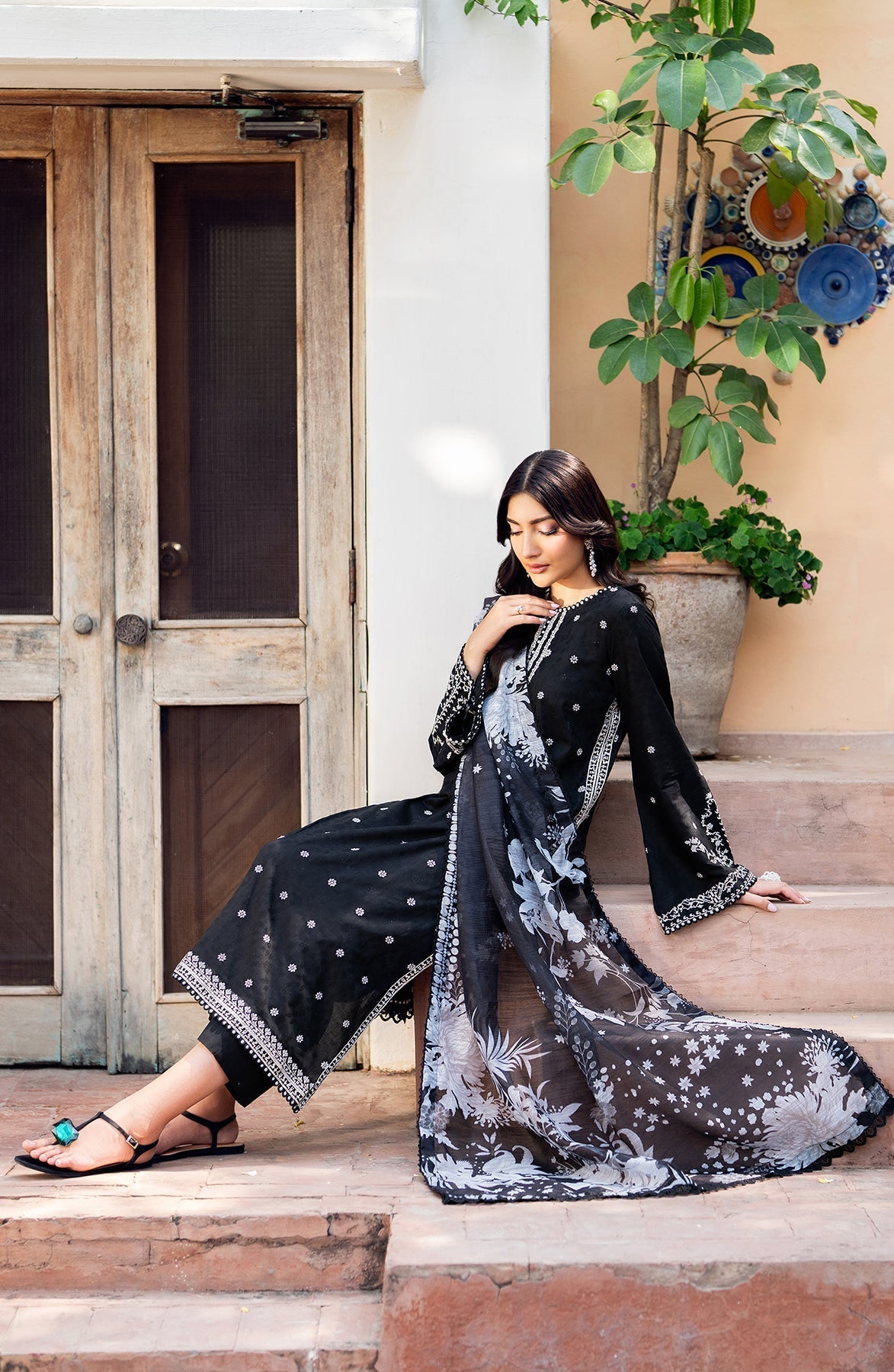 Zarif | Nura Textured Lawn 25 |  MILHA