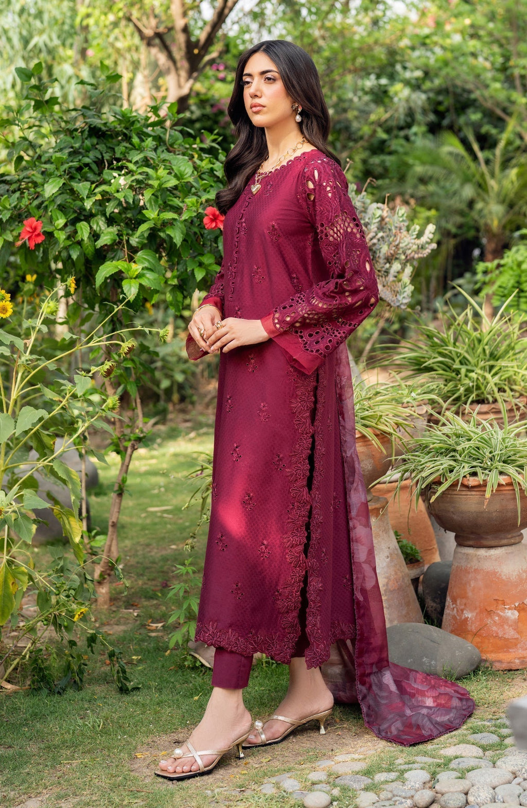 Zarif | Nura Textured Lawn 25 | MORICH