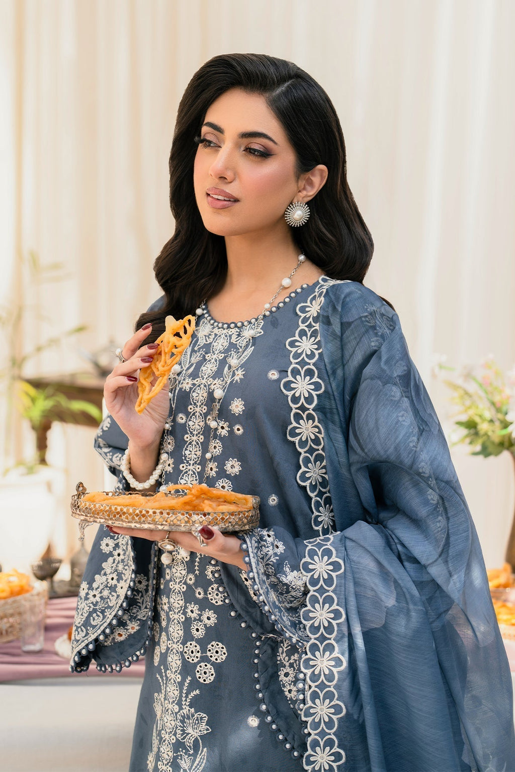 Zarif | Lamhay Luxury Eid Lawn 25 | 06 SAFAH