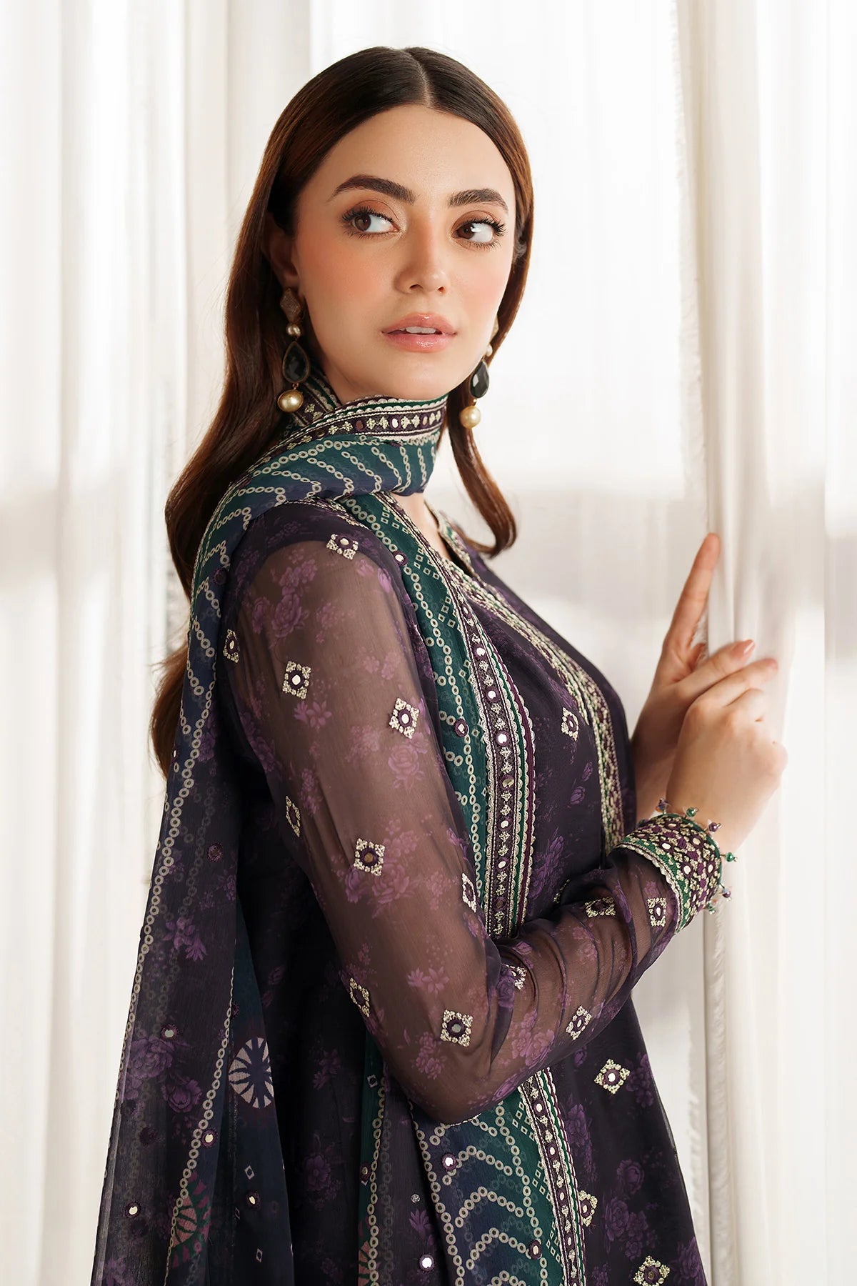 Jazmin - EMBROIDERED CHIFFON UC-3101