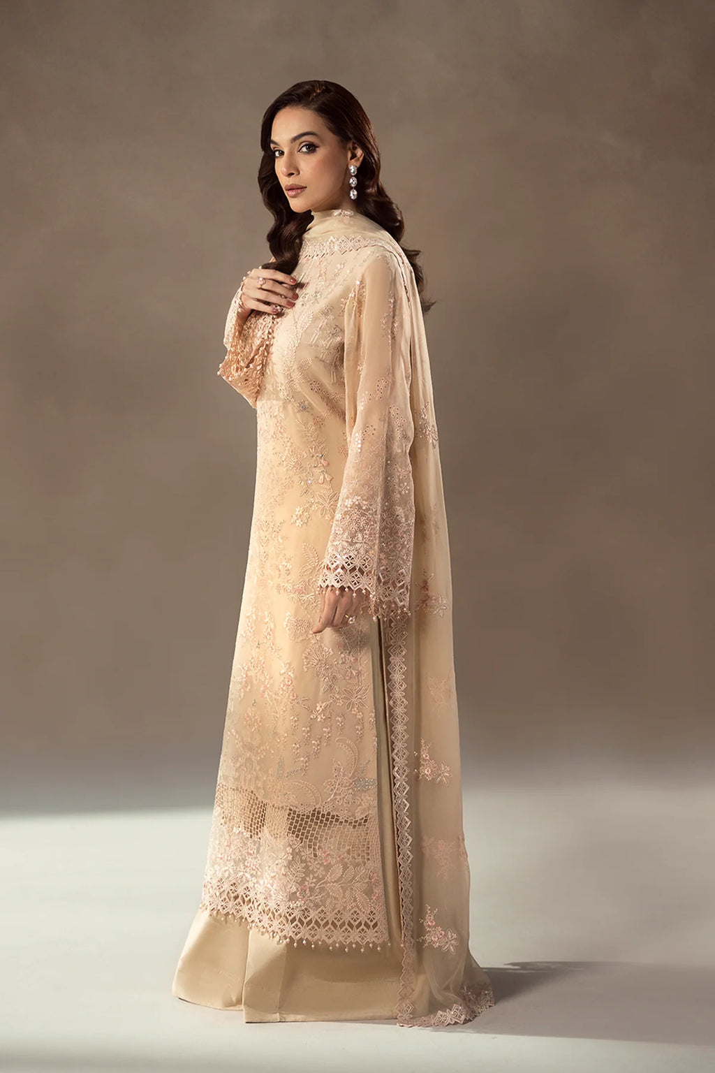 Lavish - CHAMPAGNE BLOSSOM - Mirha Collections