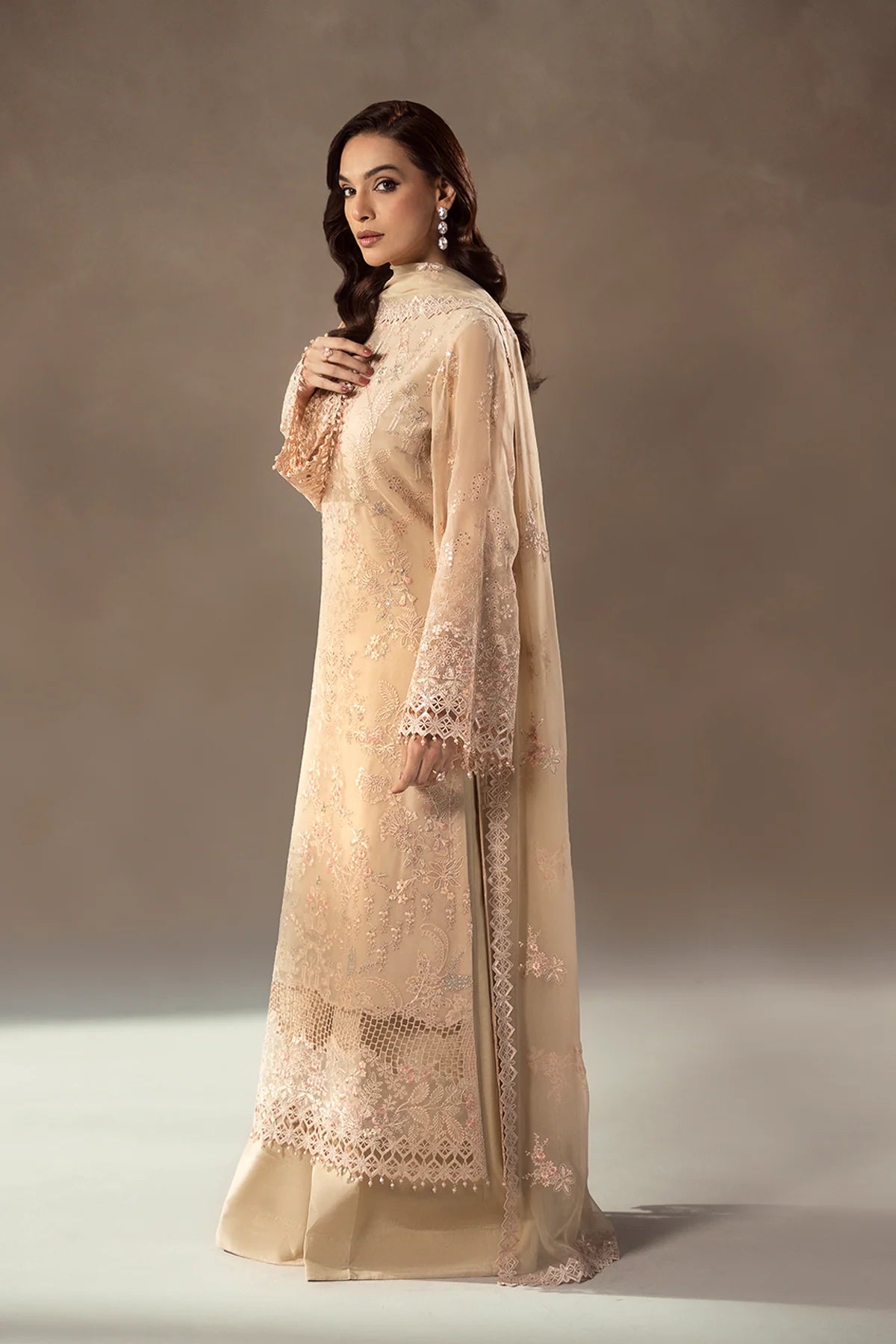 Lavish - CHAMPAGNE BLOSSOM - Mirha Collections