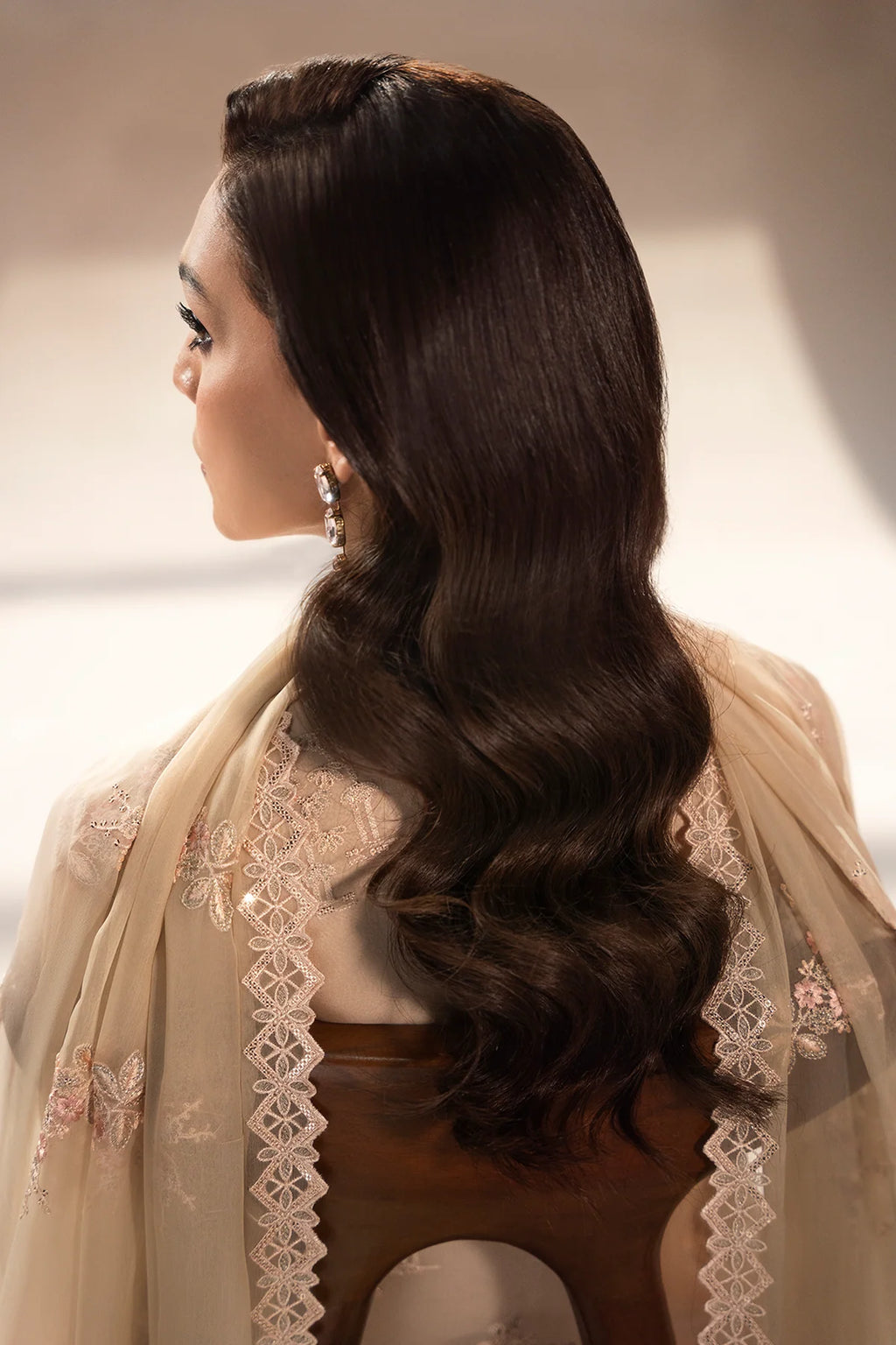 Lavish - CHAMPAGNE BLOSSOM - Mirha Collections