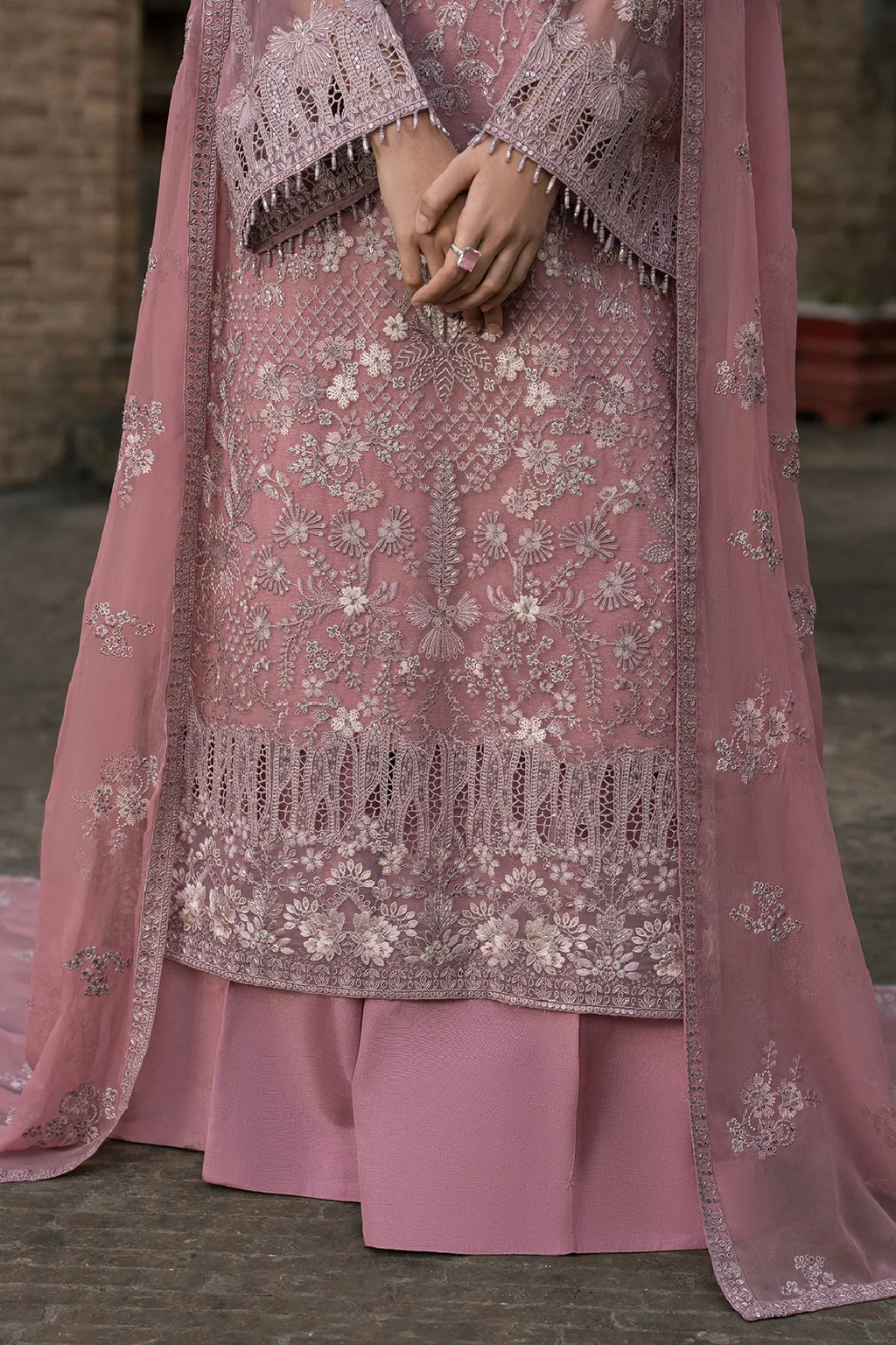 Lavish - Floral Pink