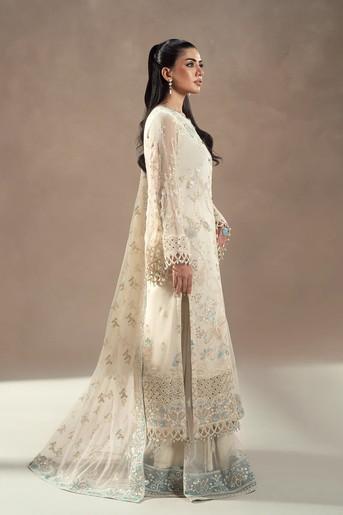 Lavish - PEARL GARDEN