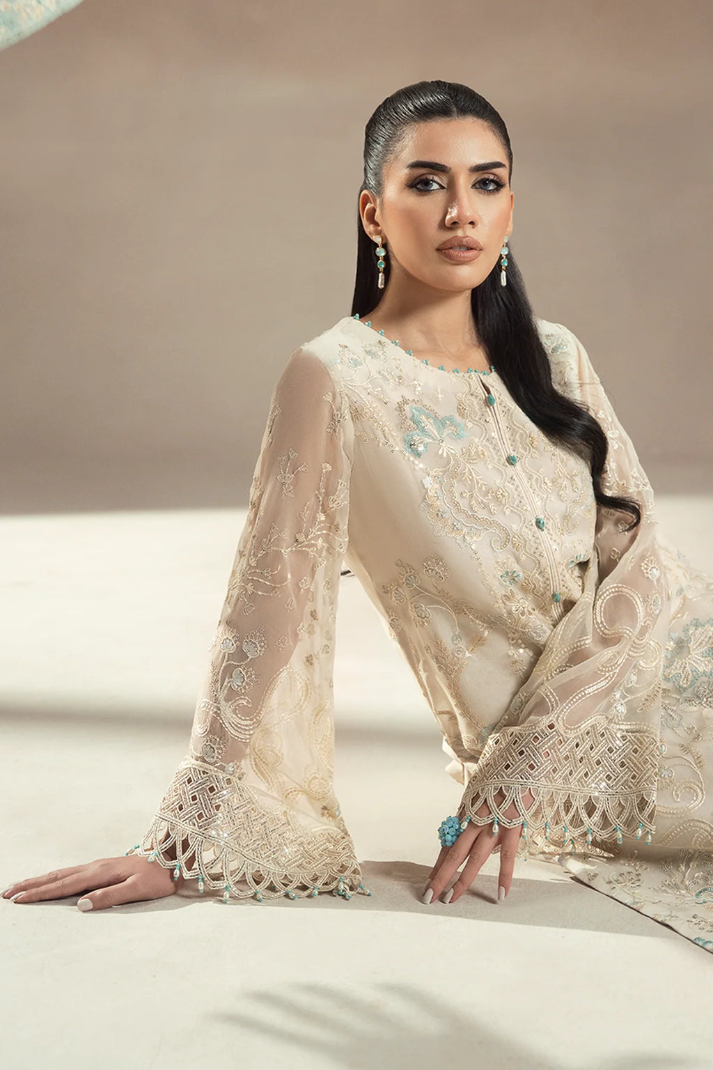 Lavish - PEARL GARDEN