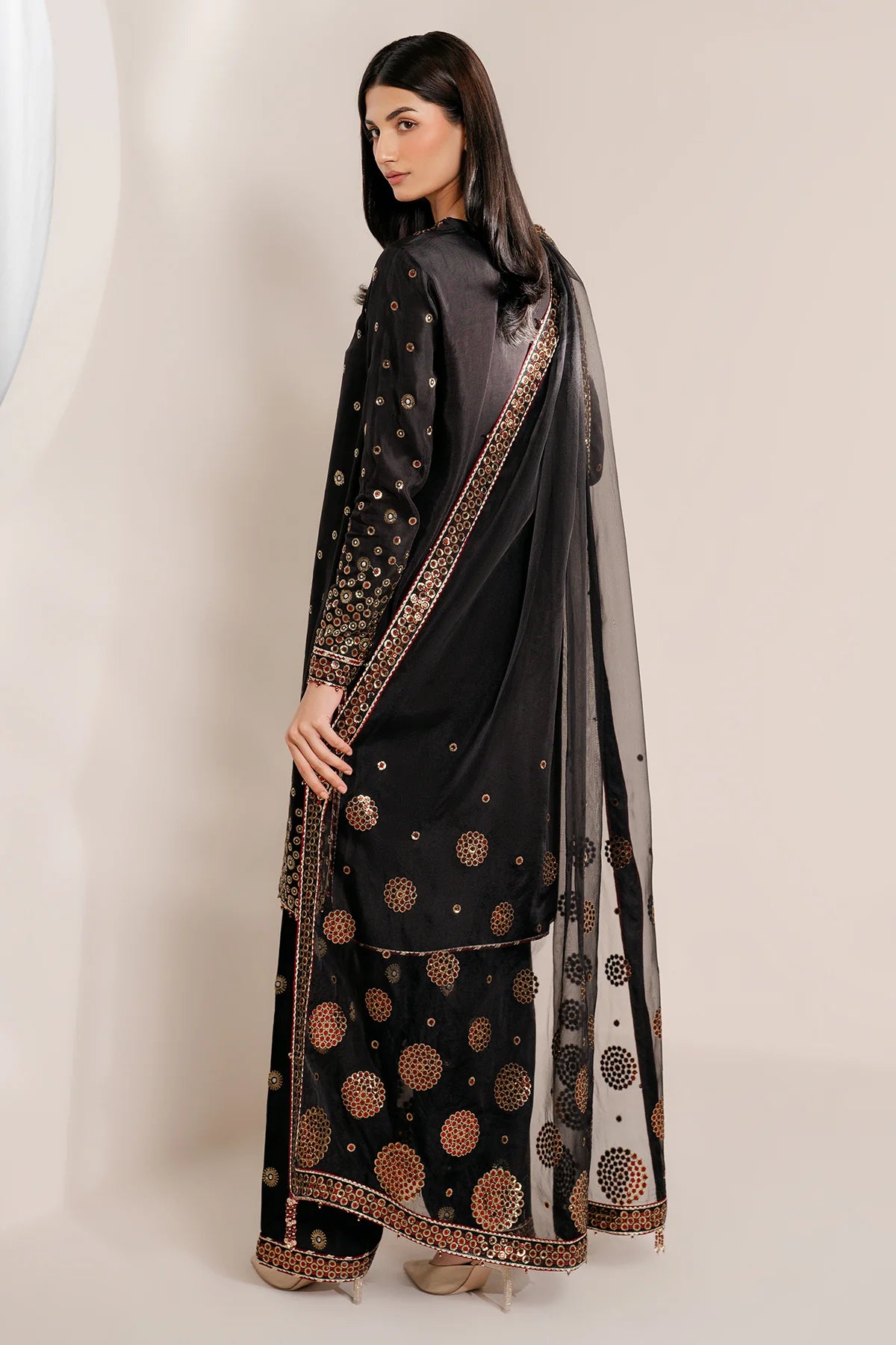 Jazmin - Embroidered Raw Silk UR-7054