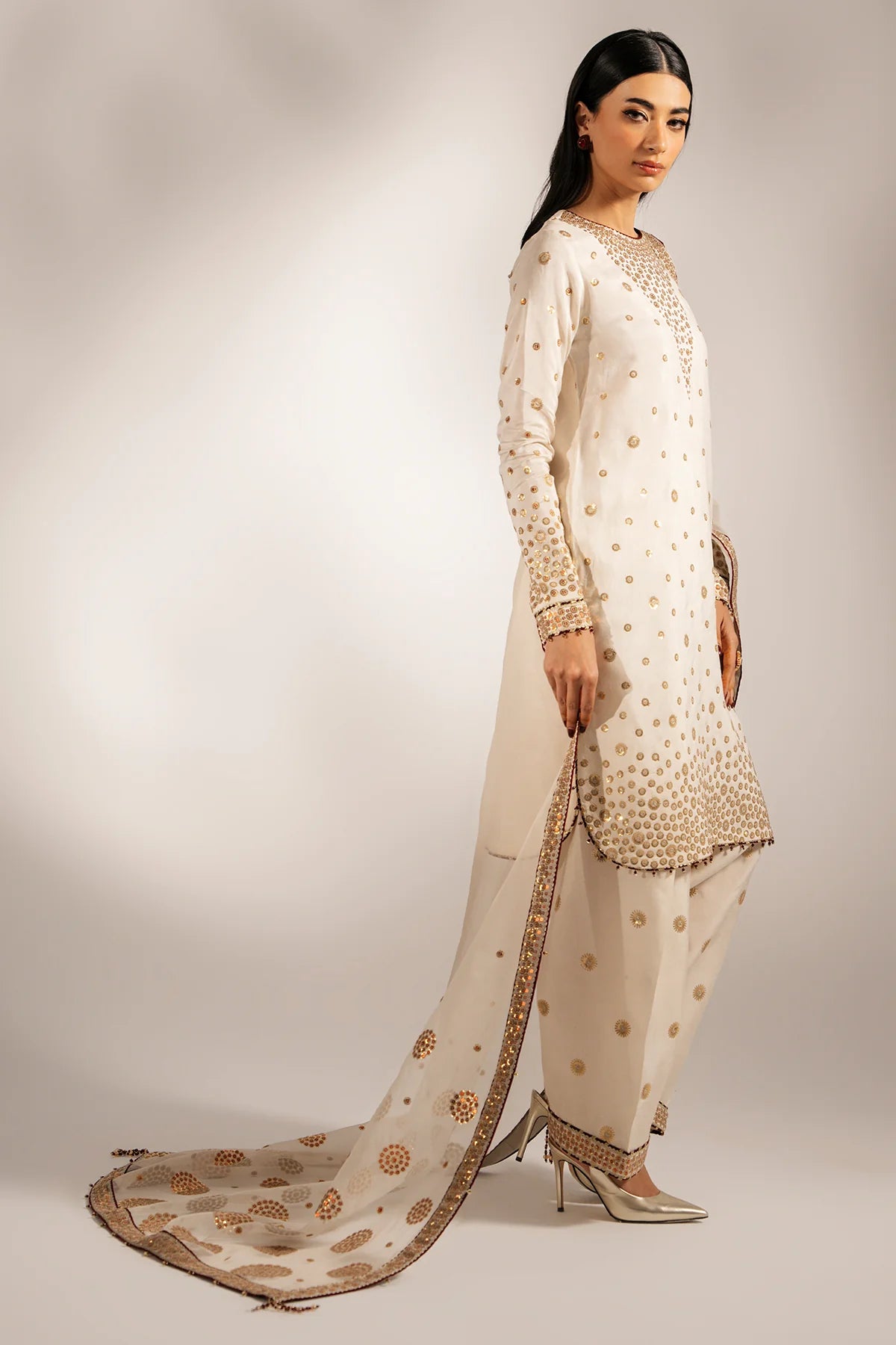 Jazmin - Embroidered Raw Silk UR-7053