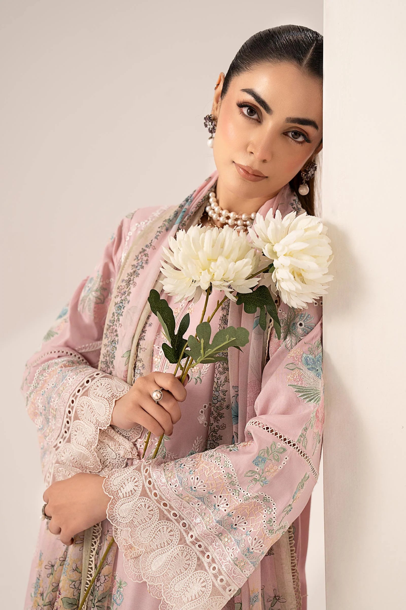 Maria.B. - 3 Piece Embroidered Paper Silk Suit (DW-EF26-42-Pink) - Mirha Collections