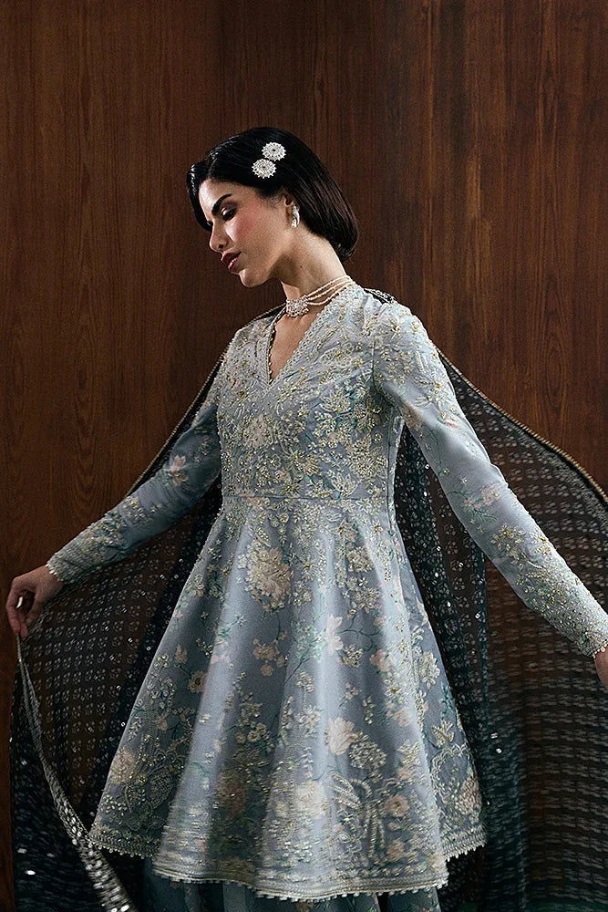"Focus on matching printed silk/organza dupatta drape paired with Suffuse Evia luxury pret set."