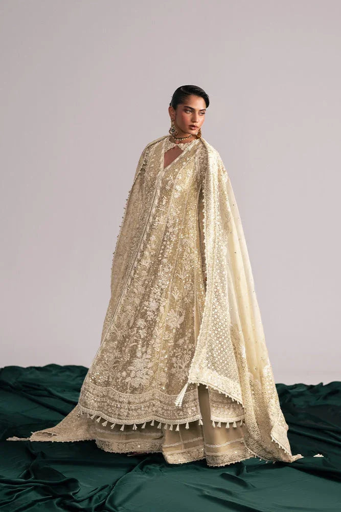 "Focus on matching embellished organza dupatta framed with four-sided embroidered borders paired with Suffuse Gulraiz set."