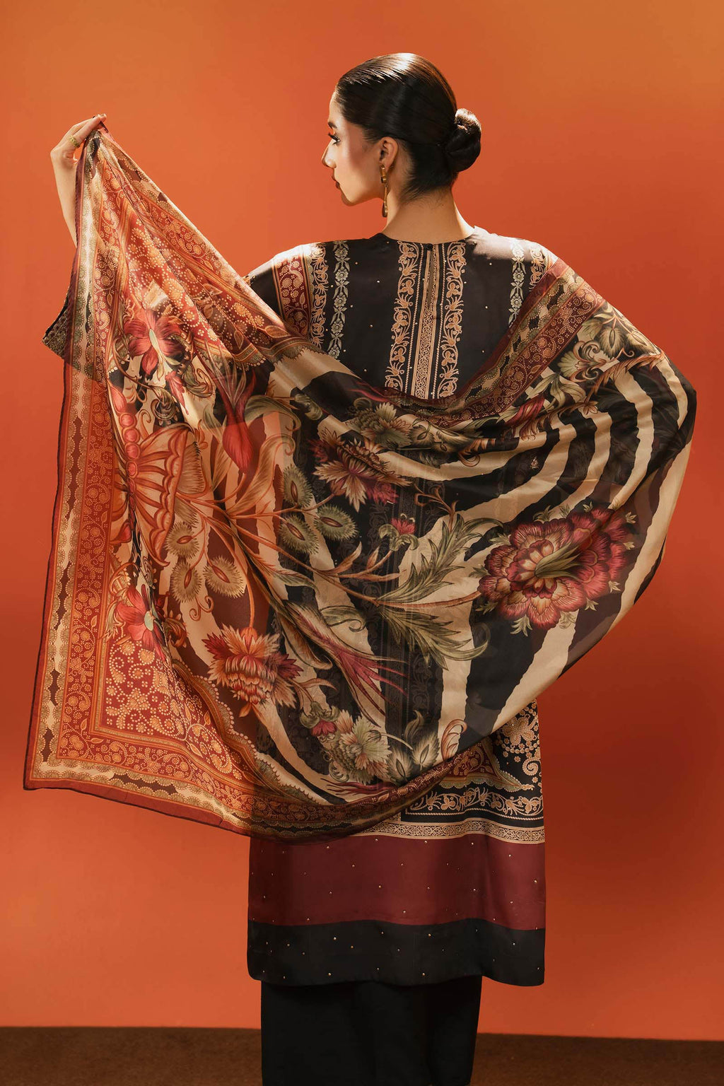 Maria.B. - Embroidered Satin Silk Suit