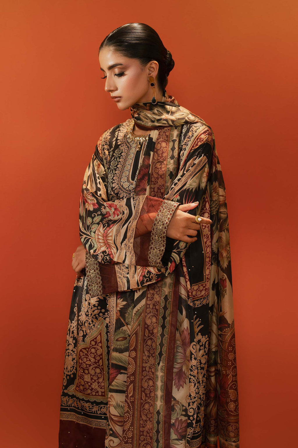 Maria.B. - Embroidered Satin Silk Suit