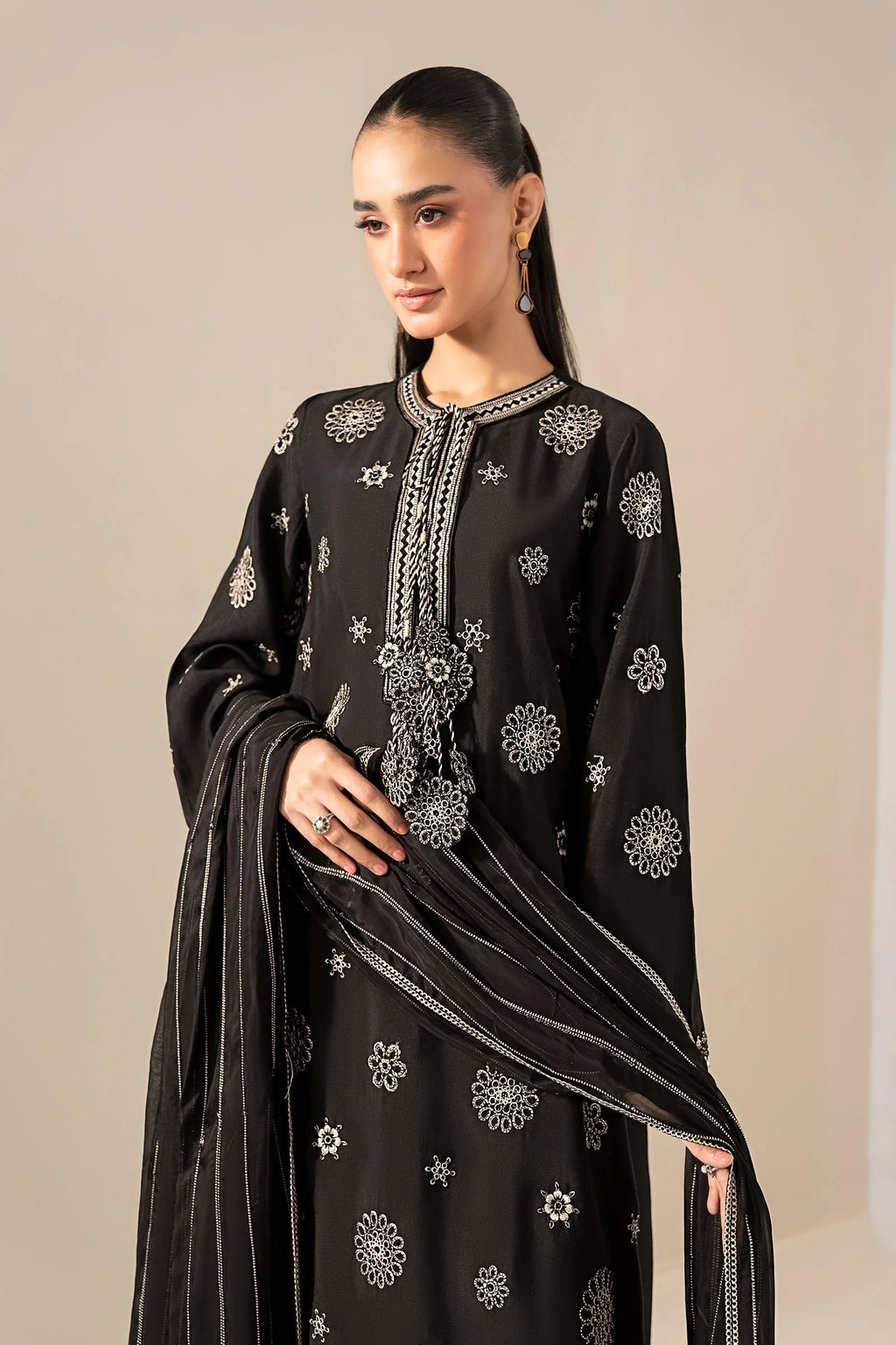 Maria.B. - Embroidered Tissue Staple Suit