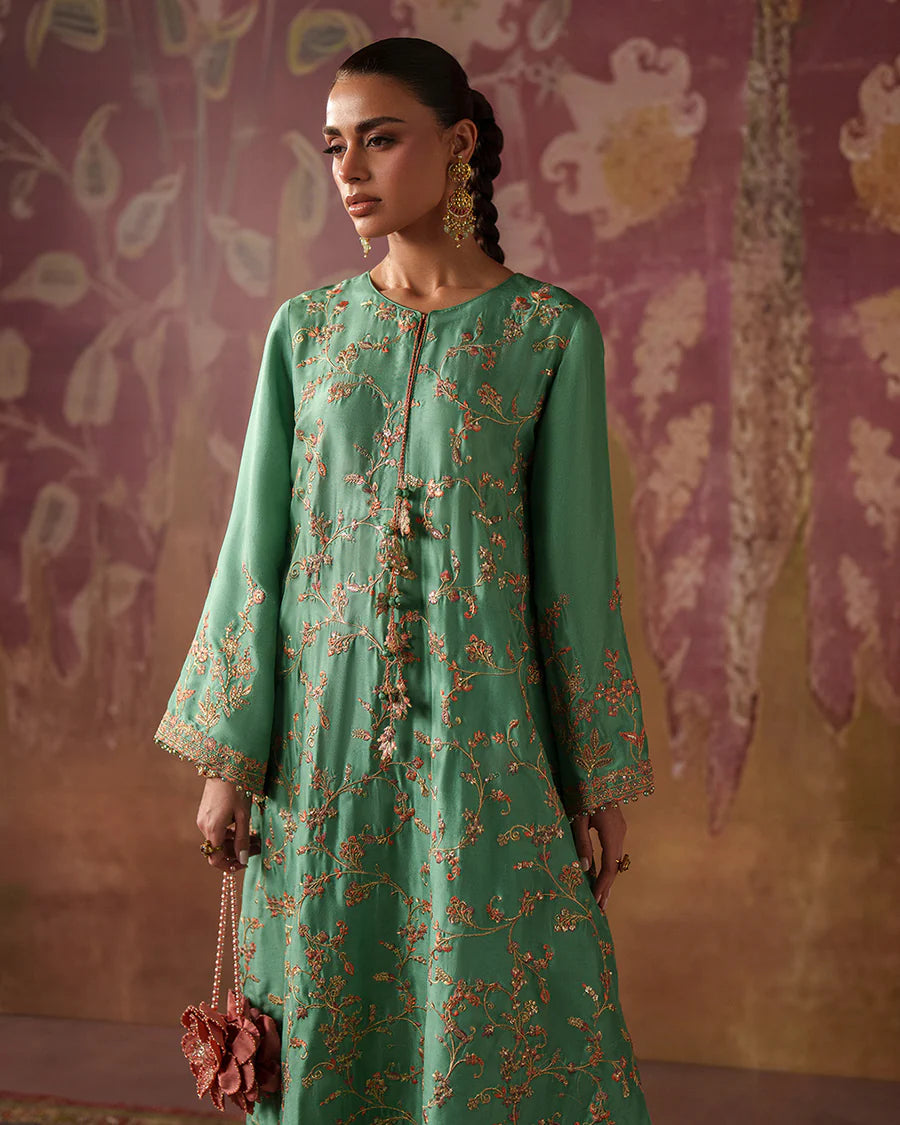 Faiza Saqlain - Numa