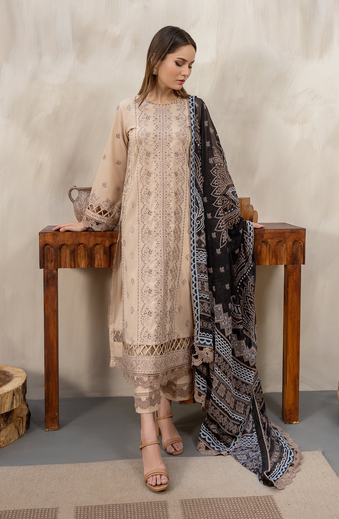 Zarif | Festive Lawn | ZFL 07 CHAMILA - Mirha Collections