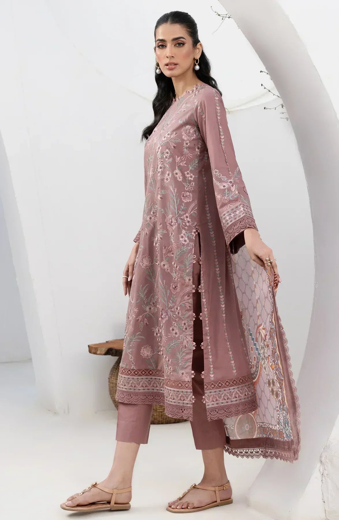 Zarif | Eid Lawn 24| ZL 05 FLORINA - Mirha Collections