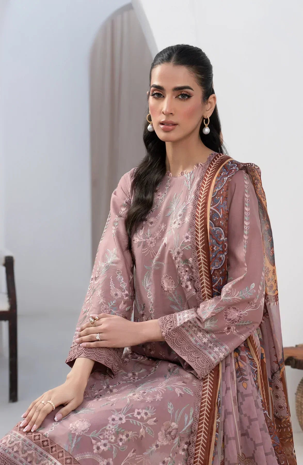 Zarif | Eid Lawn 24| ZL 05 FLORINA - Mirha Collections