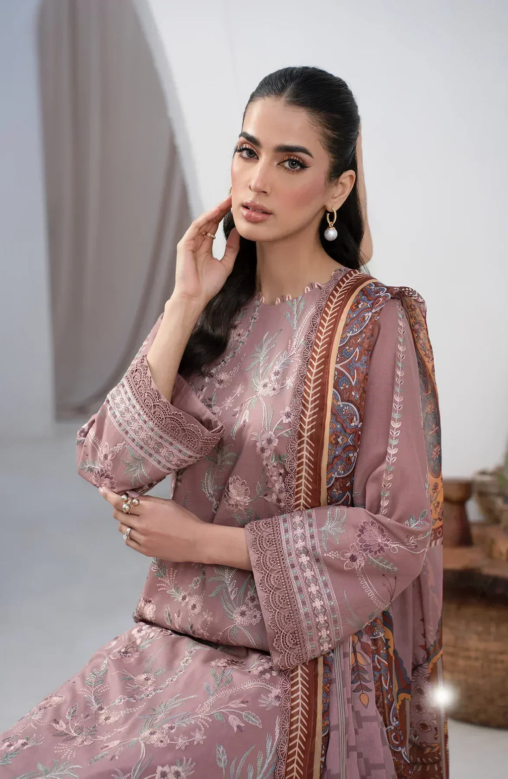 Zarif | Eid Lawn 24| ZL 05 FLORINA - Mirha Collections