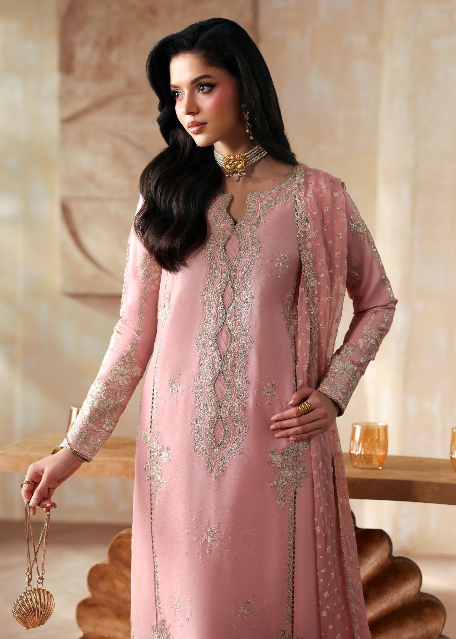 Kanwal Malik - Leia