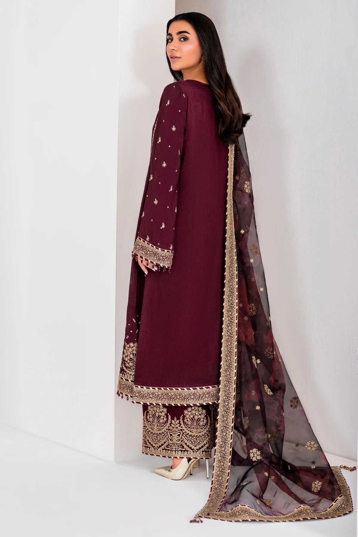 Jazmin - Embroidered Raw Silk UR-7028